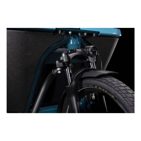 Vélo cargo CUBE Hybrid 500 Wh à Grenoble : maniable et parfait pour toutes les utilisations avec sa grande caisse !